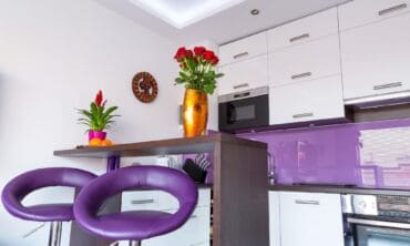 10 gudrių sprendimų mažiems kambariams padidinti