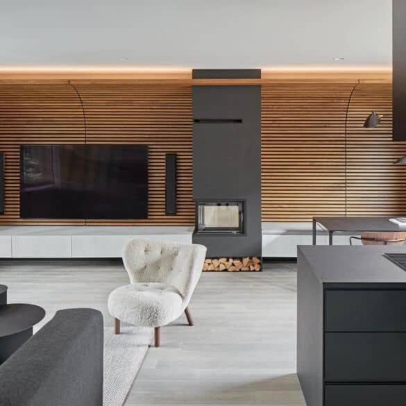 188 m² rekonstruotas trijų aukštų kotedžas: neypatingą paversti ypatingu