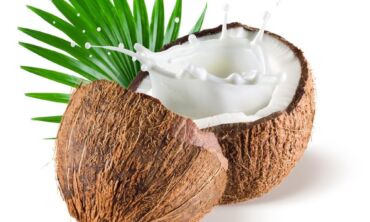 3 egzotiškos sriubos su kokosų pienu