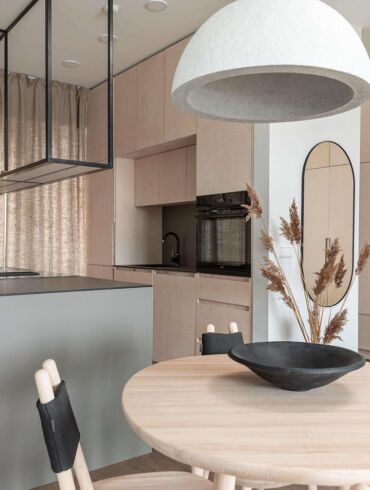 75 kv. apartamentai Šventojoje: būstas įrengtas išskirtinai vien iš lietuviškų gaminių