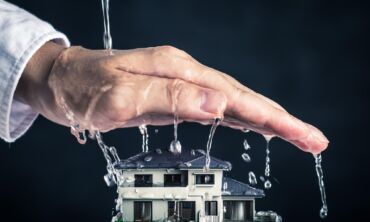 Būsto užliejimo priežastys: kaip dažnai žalą padaro vasaros liūtys?