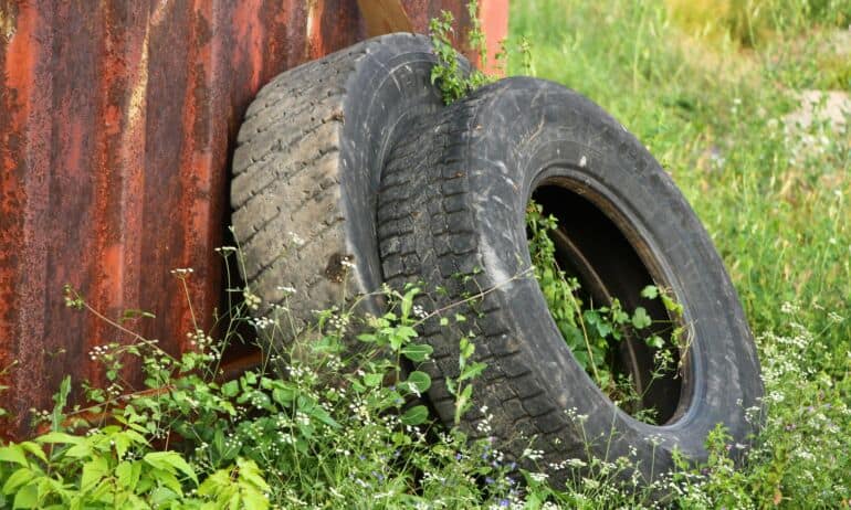 Darau pats: paprasti laipteliai iš senų padangų