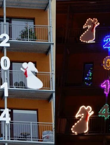 Gražiausiai papuošti daugiabučio langai ir balkonai – Vilniuje ir Šiauliuose