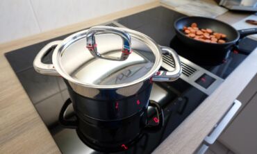 Indukcinė ar keraminė kaitlentė: kurią geriau rinktis?