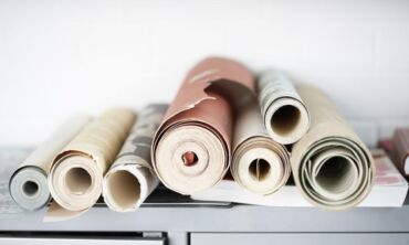 Kaip nesuklysti renkantis ir klijuojant tapetus?