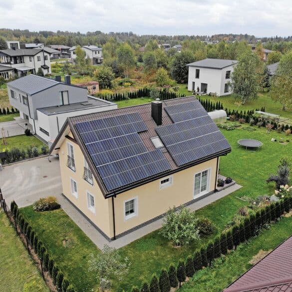 Kaip nesuklysti renkantis saulės elektrinės rangovą?