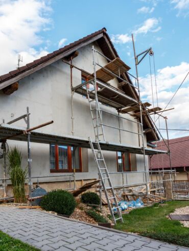 Kas naudingiau – namą pirkti ar statytis?