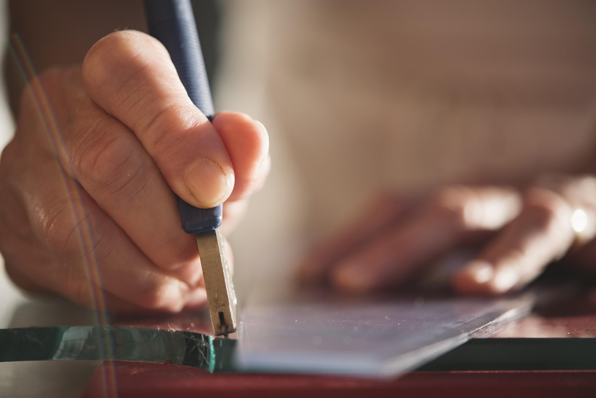 Keletas patarimų ir gudrybių kaip pjauti stiklą