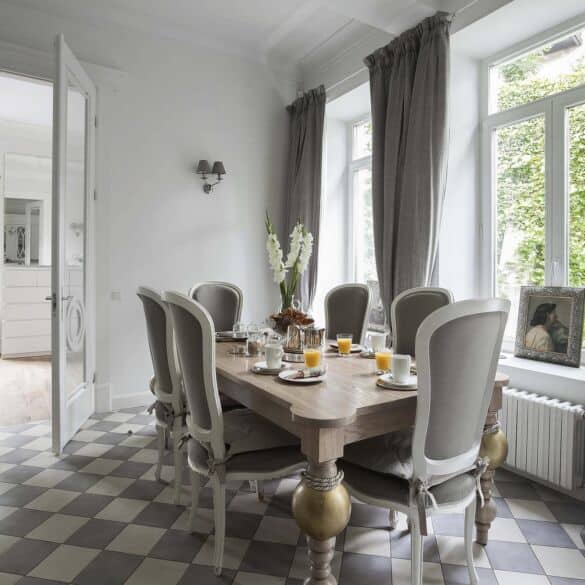 Nuostabaus grožio 56 m² butas Vilniaus širdyje: baltos spalvos žaismas