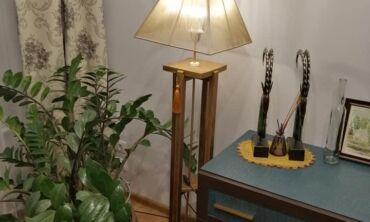 Pasidaryk pats: gėlių stovas