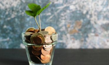 Pasiruošimas būsto pirkimui: kaip darniai valdyti finansus poroje