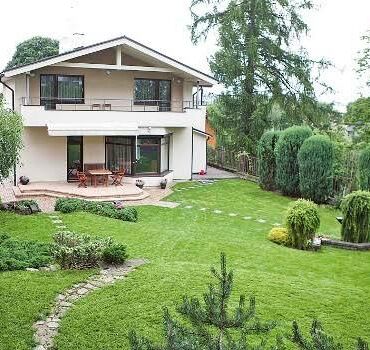 Pavyzdinga aplinka Vilniuje: kaip sukurti jaukų ir minimalistinį kiemelį