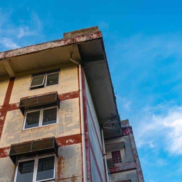 Perkate senos statybos būstą? Kaip neįsigyti katės maiše?
