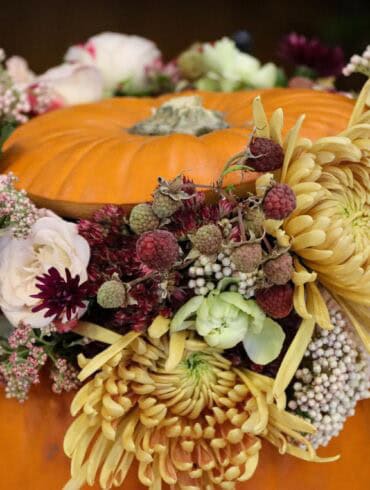 Puošiame namus rudeniui: floristė moko