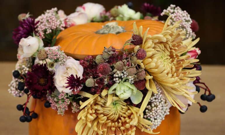 Puošiame namus rudeniui: floristė moko