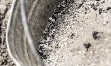 Rudeninis dirvožemio kalkinimas: kuo tai naudinga?