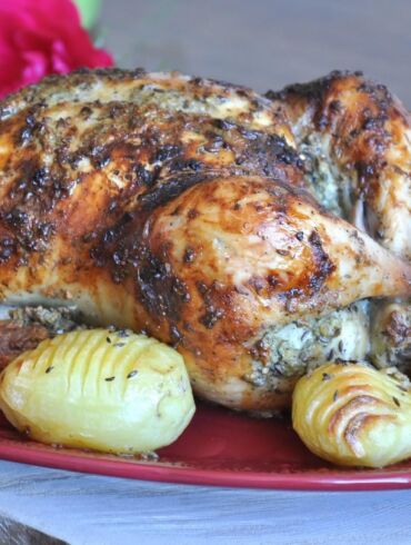 Savaitgalio receptas: keptas viščiukas jogurto marinate