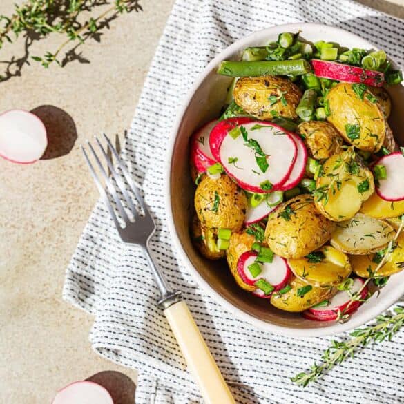 Šiukštu nelaikykite šviežių bulvių taip – pakenksite (+ šviežių bulvių receptas su netikėtu ingredientu)