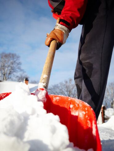 Sniego kasimas: kaip išsirinkti tinkamą įrankį