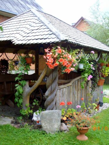Sodyba su 100 augalų rūšių: kaip susikurti gėlių karaliją FOTO