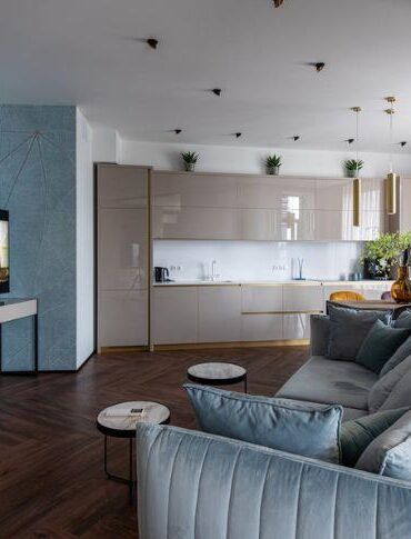 Sofa-lova ir televizorius – kiekvienos svajonių svetainės duetas: kaip išsirinkti tinkamiausią derinį?