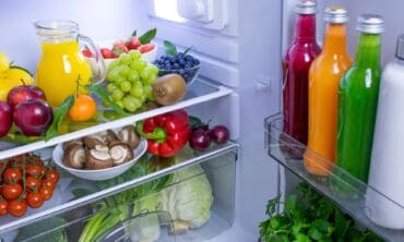 Specialistai teigia: tvarka šaldytuve susijusi su maisto švaistymu