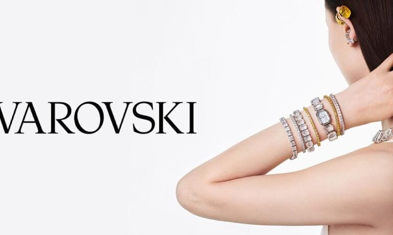 „Swarovski" papuošalai – tiks kiekvienam aprangos stiliui