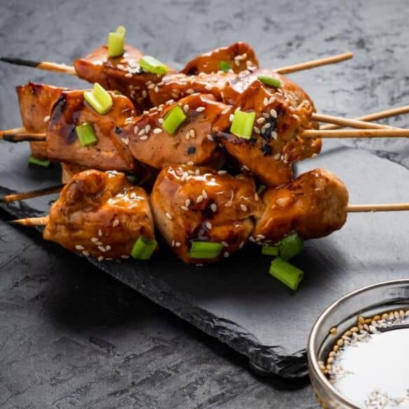Vytaras Radzevičius: tradicinis japoniškas yakitori šiuo metu Lietuvoje itin „ant bangos“ (+ receptas)