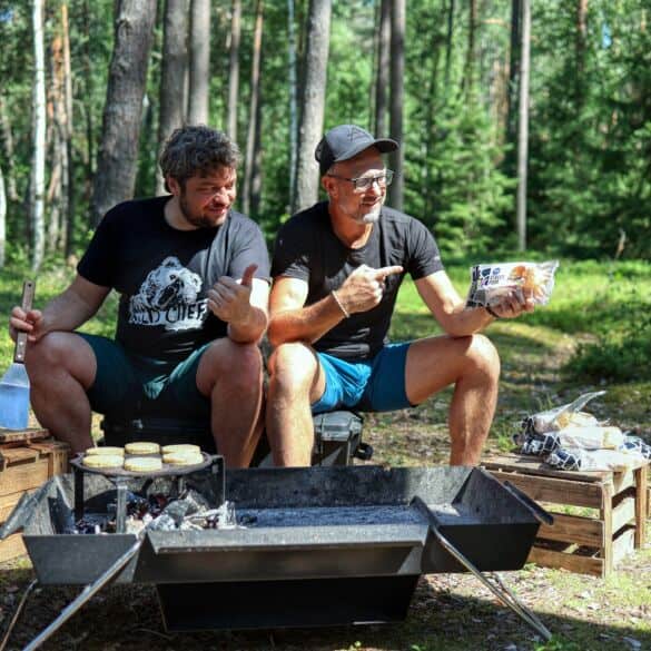 Kulinarinių idėjų projekto autoriai gamtoje