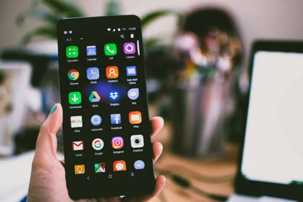 Mobiliųjų programėlių panaudojimas elektromobiliams