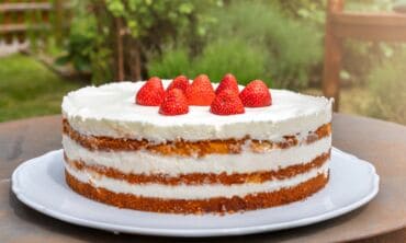 Jogurtinis tortas / Shutterstock