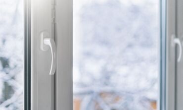 Langas žiemą / Shutterstock