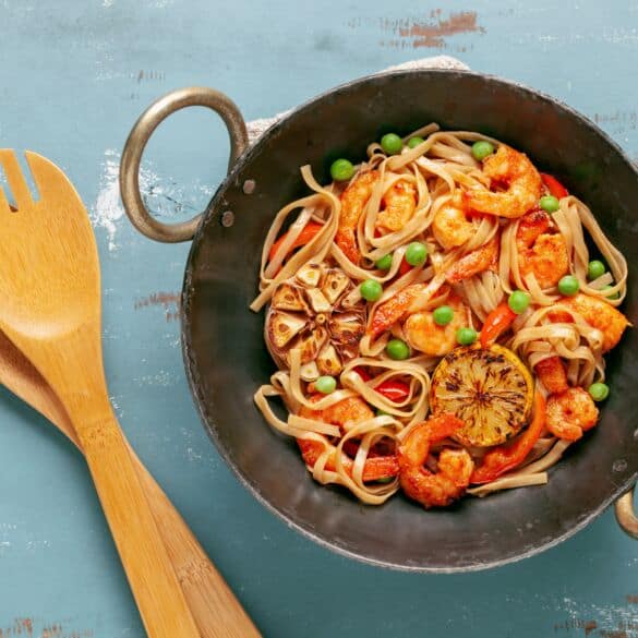 wok makaronai