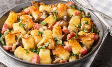 Bulvių patiekalai: orkaitėje kepti švilpikai