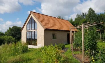 Namas iš šiaudų ir molio