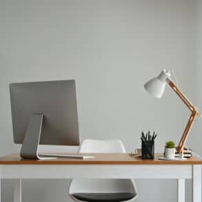 Darbo stalas / Shutterstock