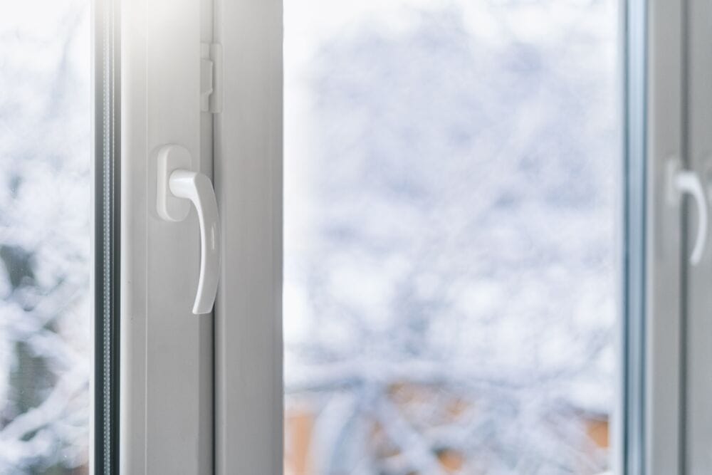 Langų žiemos režimas / Shutterstock