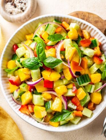 Salotos su mangu / Shutterstock