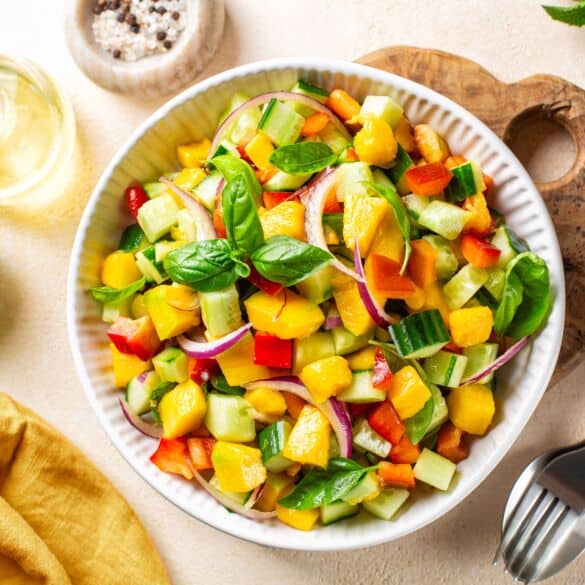 Salotos su mangu / Shutterstock