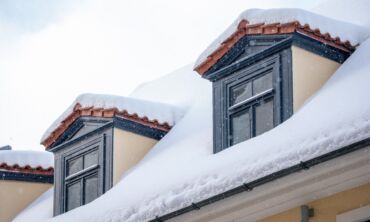 Namas žiemą / Shutterstock