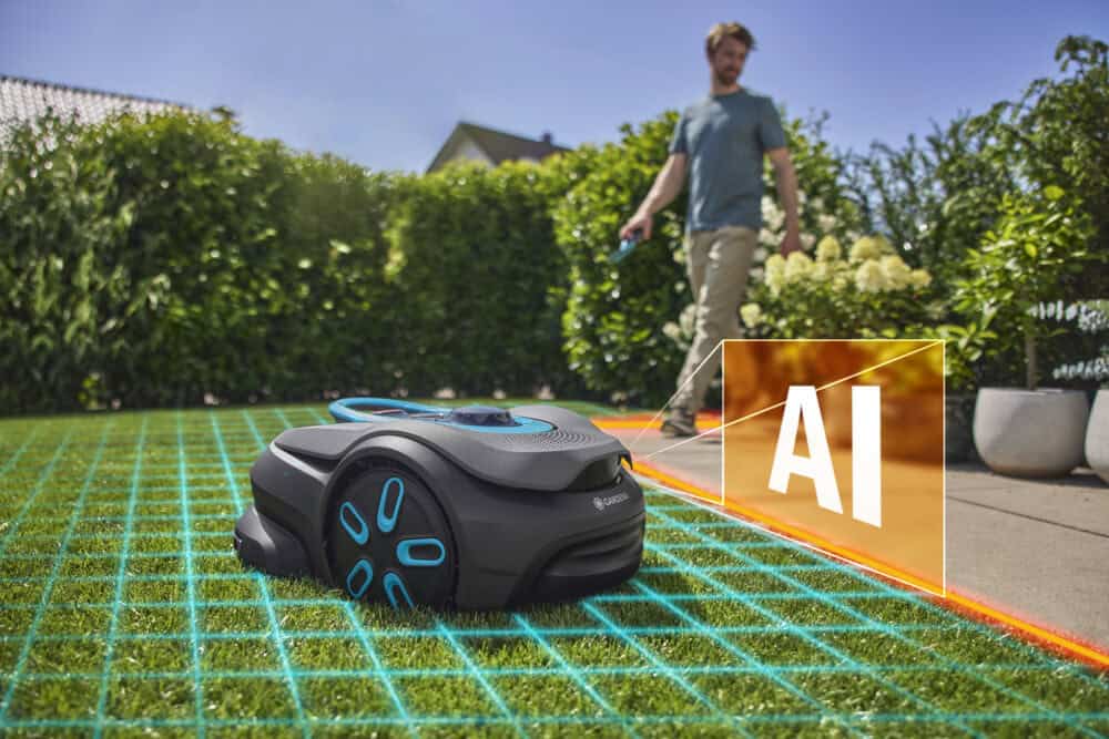 Šių metų naujiena – išmanieji belaidžiai robotai-vejapjovės / Organizatorių nuotr.